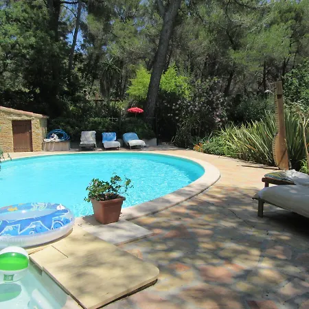 Σαλέ The Cabanon Little Provencal House